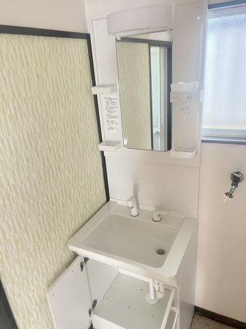 みどり台貸戸建の洗面所