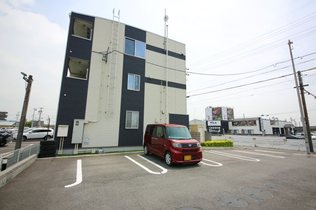 Jpride　椿の駐車場