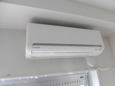 【設備】 | プール・トゥジュールブラン | エアコンが有るので年中快適ですね