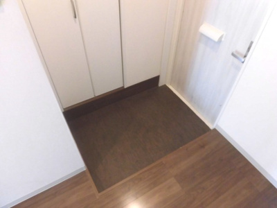 【玄関】 | プール・トゥジュールブラン | 広い玄関です