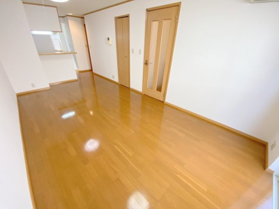 【洋室】 | リヴァークラーク