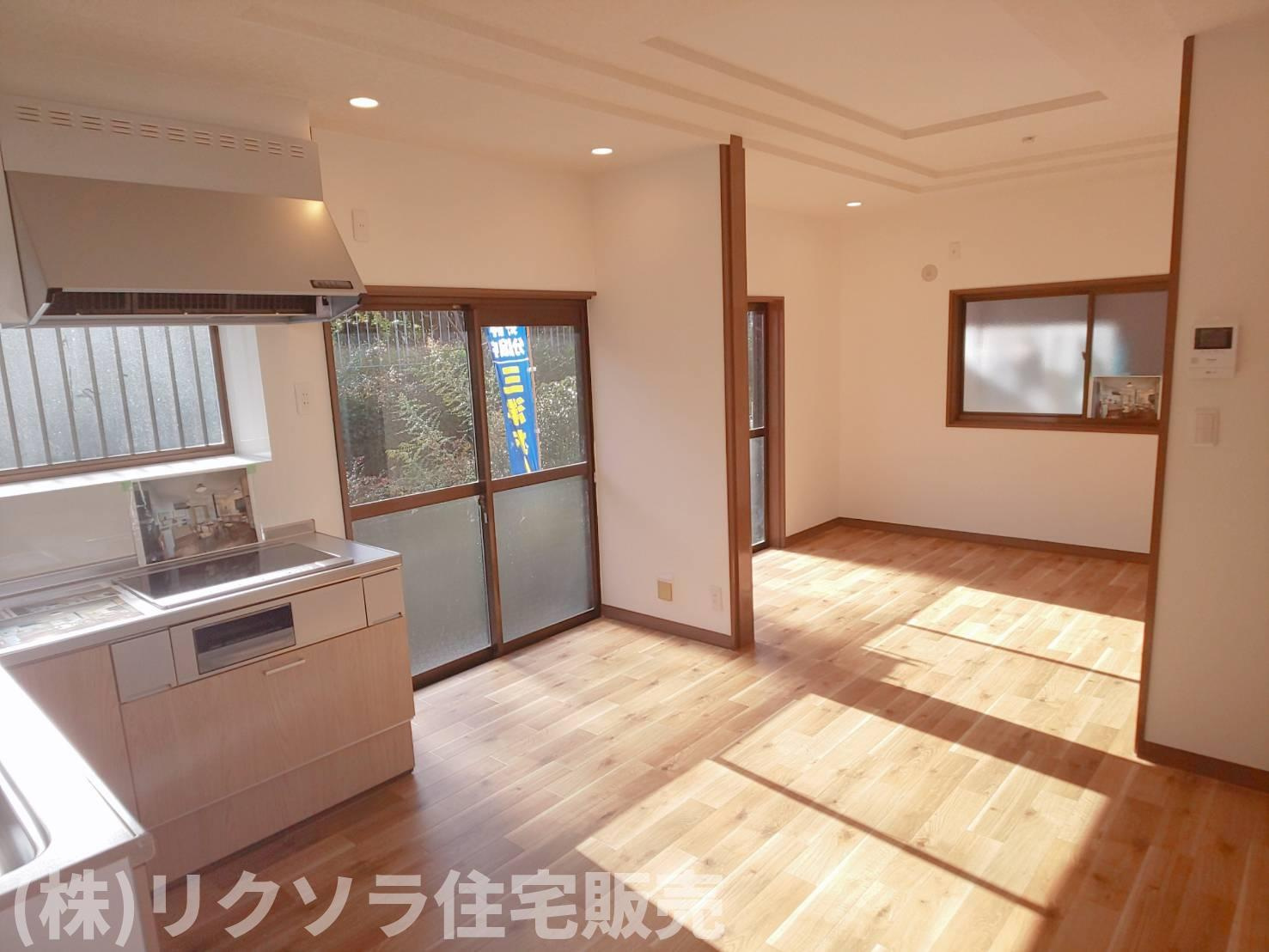 河北中町　中古一戸建ての居間・リビング|LDK 14.0帖
■物件内覧・資金計画相談・住宅ローン相談、お問合せ受付中■
※当日・翌日のご内覧、ご相談はお電話でのお問合せがスムーズです！