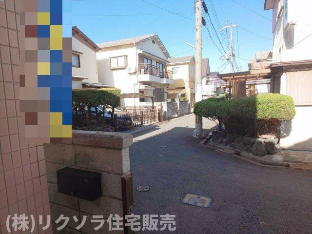 河北中町　中古一戸建ての前面道路含む現地写真|前面道路　幅員4.7ｍ
■物件内覧・資金計画相談・住宅ローン相談、お問合せ受付中■
※当日・翌日のご内覧、ご相談はお電話でのお問合せがスムーズです！