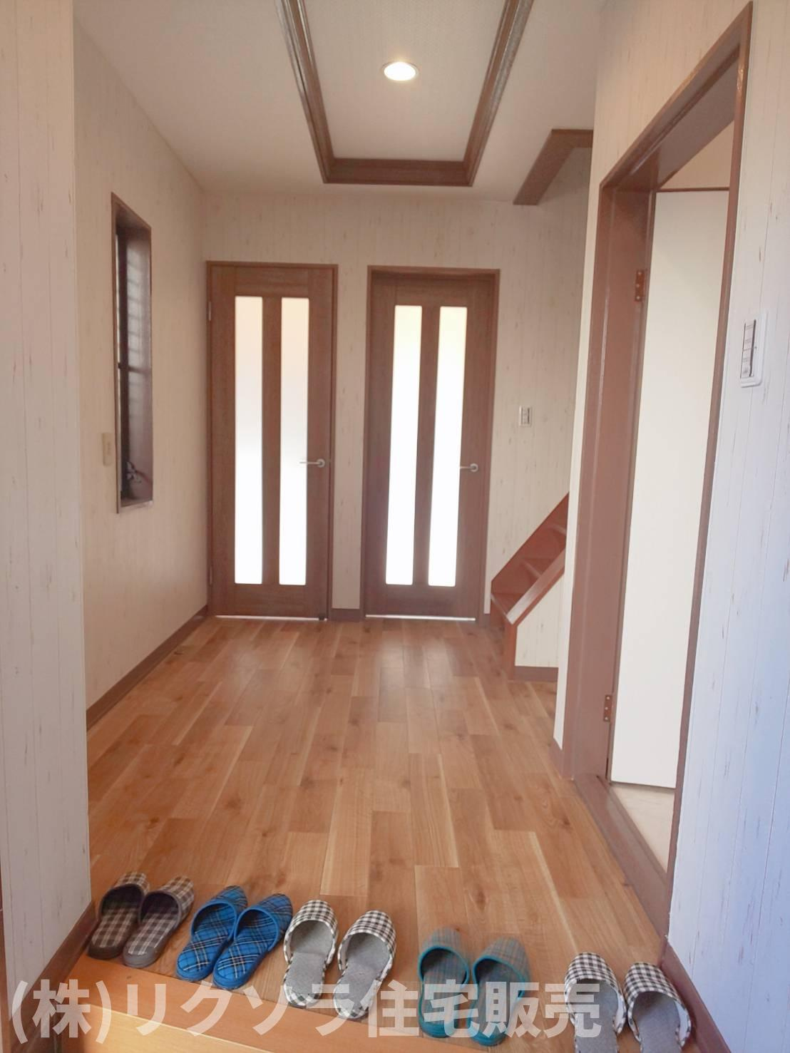 河北中町　中古一戸建ての内装|玄関内部
■物件内覧・資金計画相談・住宅ローン相談、お問合せ受付中■
※当日・翌日のご内覧、ご相談はお電話でのお問合せがスムーズです！