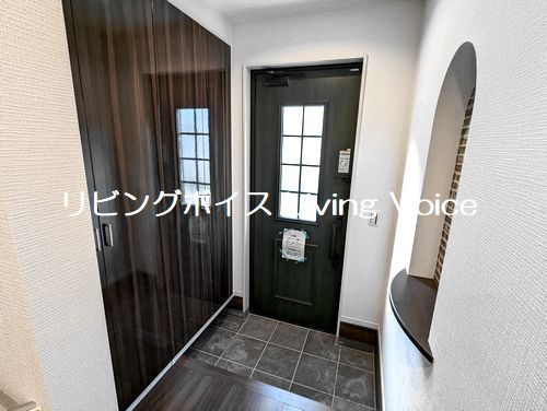 【玄関】 | 【仲介手数料０円】藤沢市鵠沼神明4丁目2期　中古一戸建て | 施工例　藤沢市鵠沼神明4丁目2期　中古一戸建て