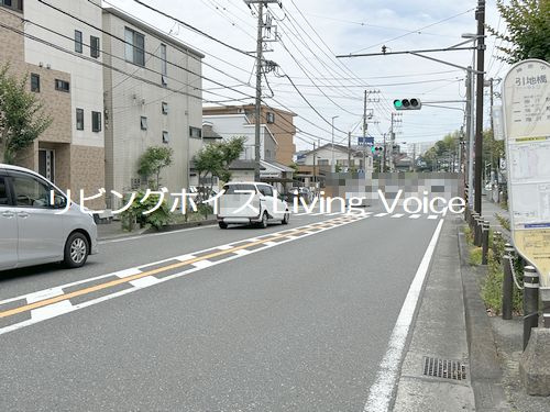 【前面道路含む現地写真】 | 【仲介手数料０円】藤沢市鵠沼神明4丁目2期　中古一戸建て | 藤沢市鵠沼神明4丁目2期　中古一戸建て