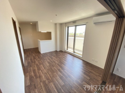 【居間・リビング】 | ルナメゾンA