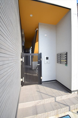 【エントランス】 | CRASTINE蕨