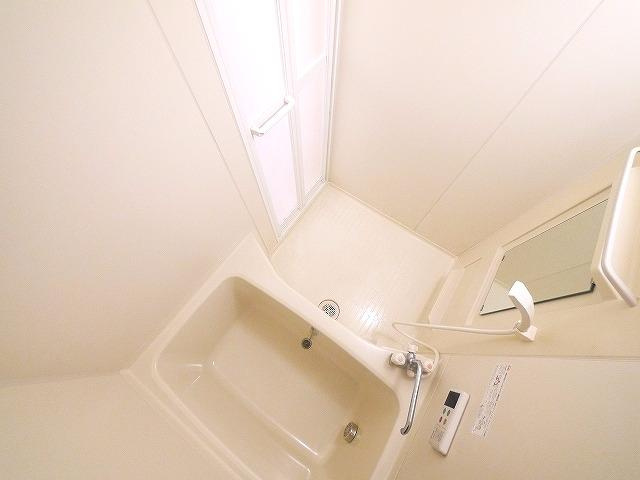 ベルチェーロの浴室|コンパクトで使いやすいお風呂です