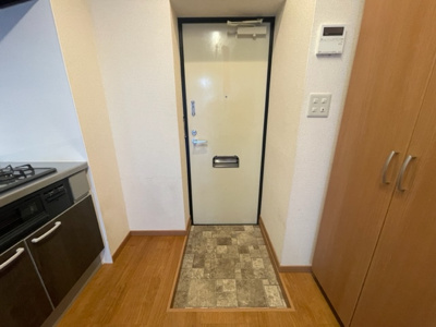 【玄関】 | プラザ塚 Ａ棟