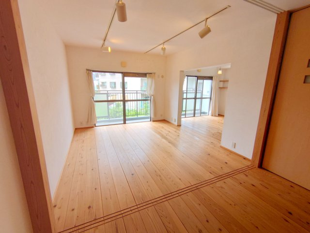 【居間・リビング】 | ドルミ宝塚御殿山