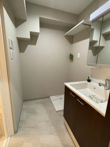 ネオコーポ鶴見緑地二番街B棟のその他共用部分|洗面室です。