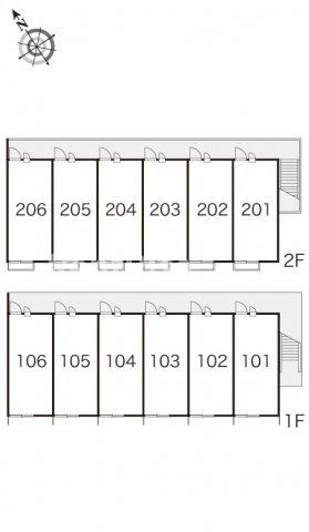 レオパレスさくらの駐車場