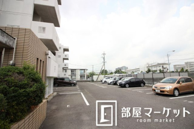 【駐車場】 | ロイヤル前山