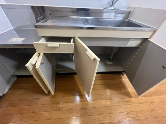 サプリーム神田のキッチン|サプリーム神田
※反転タイプ