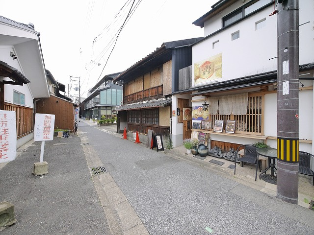 元林院町テナントの周辺