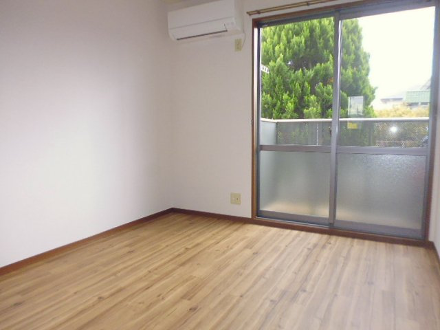 メゾン武智Ｃの居間・リビング|洋室