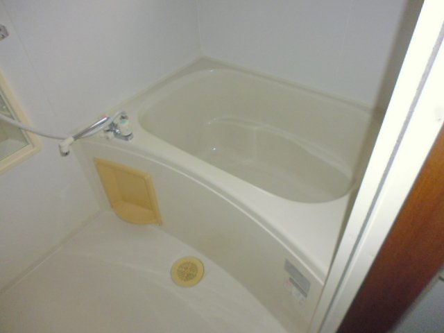 メゾン武智Ｃの浴室