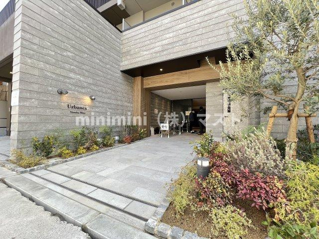 アーバネックス難波WESTのエントランス