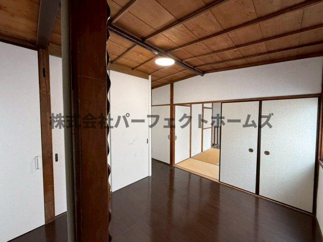 新之栄町テラスハウスの洋室|洋室です