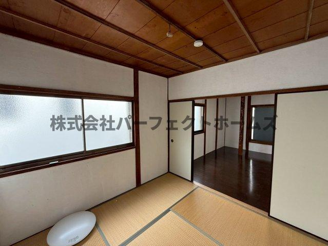 新之栄町テラスハウスの和室|ゆったりとくつろげる和室です
