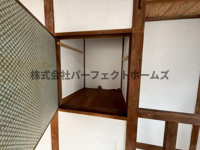 新之栄町テラスハウスの収納|小物を収納するのに便利です