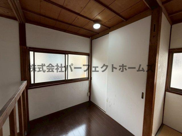 新之栄町テラスハウスの内装|明るい室内です