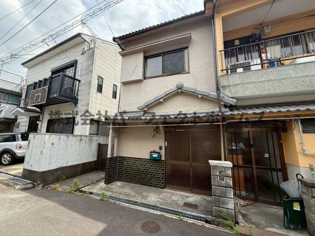 新之栄町テラスハウスの外観|外観は落ち着いています