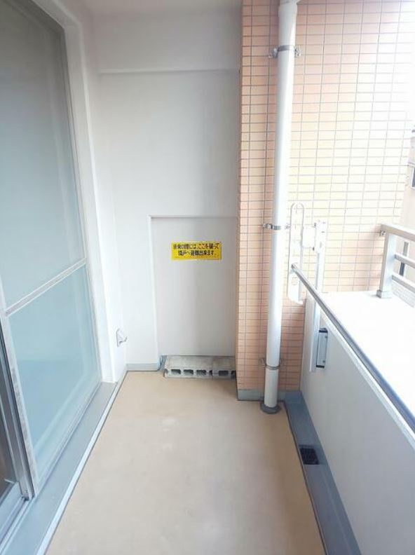 ラヴィドール田無ステーションフロントのバルコニー