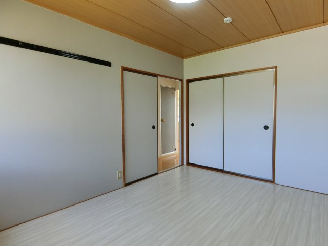 クリーンハイツの洋室