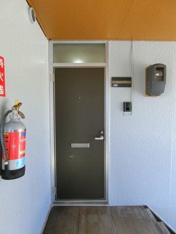 クリーンハイツの玄関