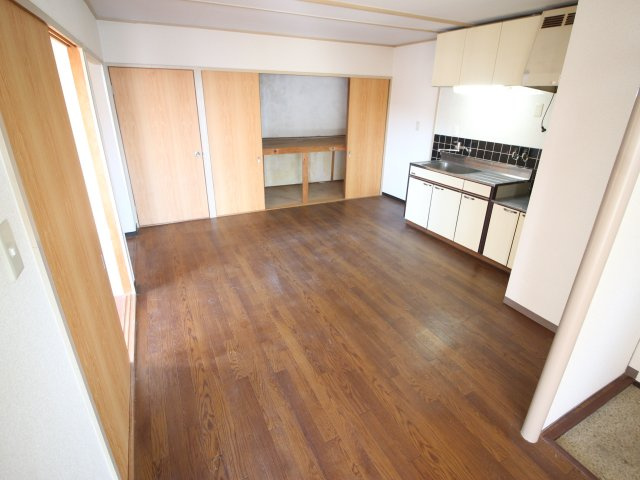 【居間・リビング】 | アテイン高槻石津A棟