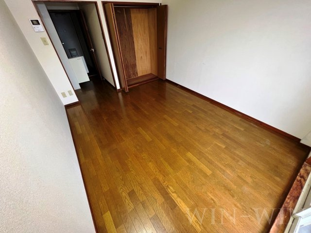 サンライズ牛川の寝室