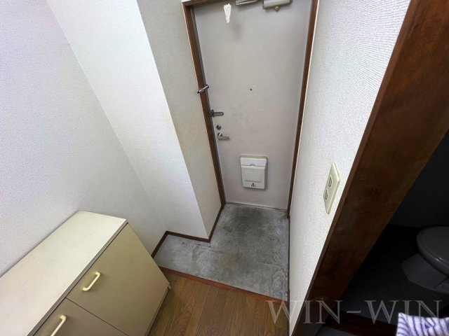 サンライズ牛川の玄関