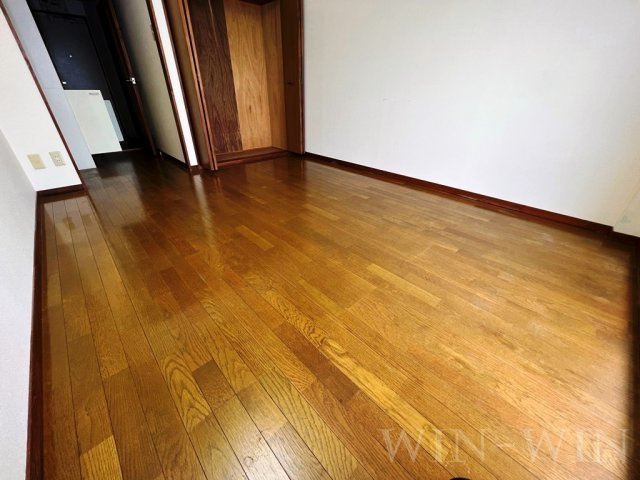 サンライズ牛川の居間・リビング