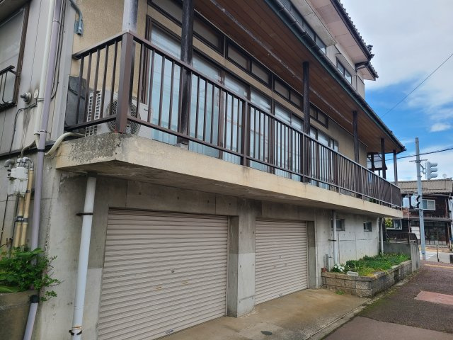 見附市南本町　中古住宅の外観