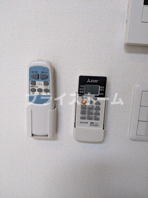 【設備】 | moto garage 原　BASE