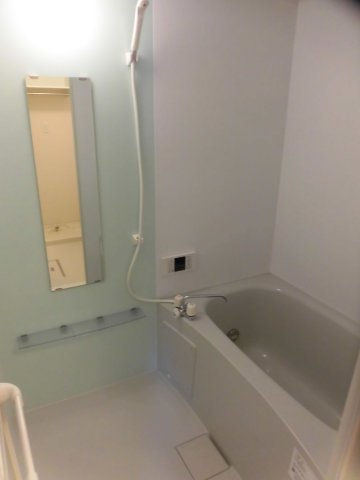 F・フィールドの浴室