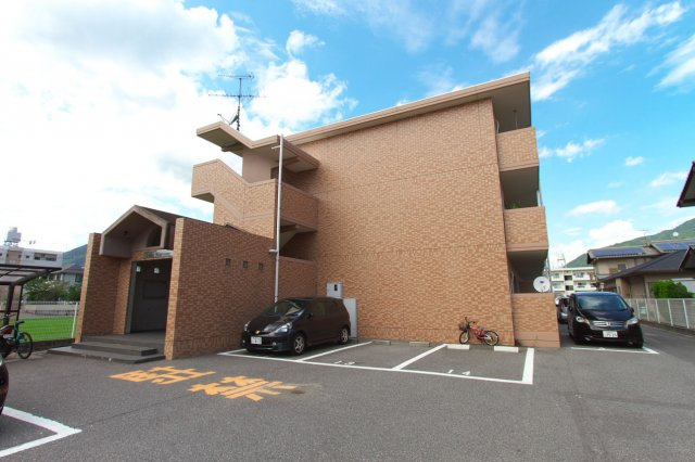 ビラ．マローネの外観