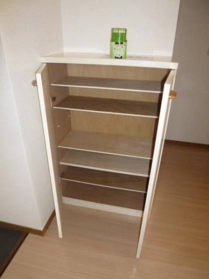 パルコKの玄関|明るい玄関です