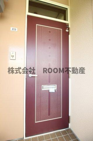 ファイン21の玄関|収納もある玄関です