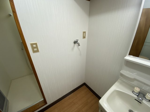 バンベールハウスA棟の洗面所