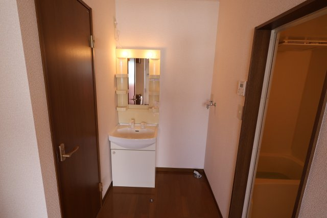 ワンダーミューⅡの洗面所|スペースが確保できる洗面所です