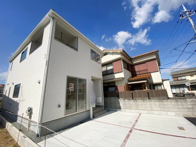 明石市大久保町谷八木　新築戸建の外観