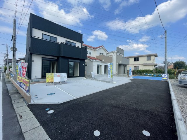 【前面道路含む現地写真】 | 熊谷市箱田7丁目　いろどりアイタウン　新築戸建　01号棟