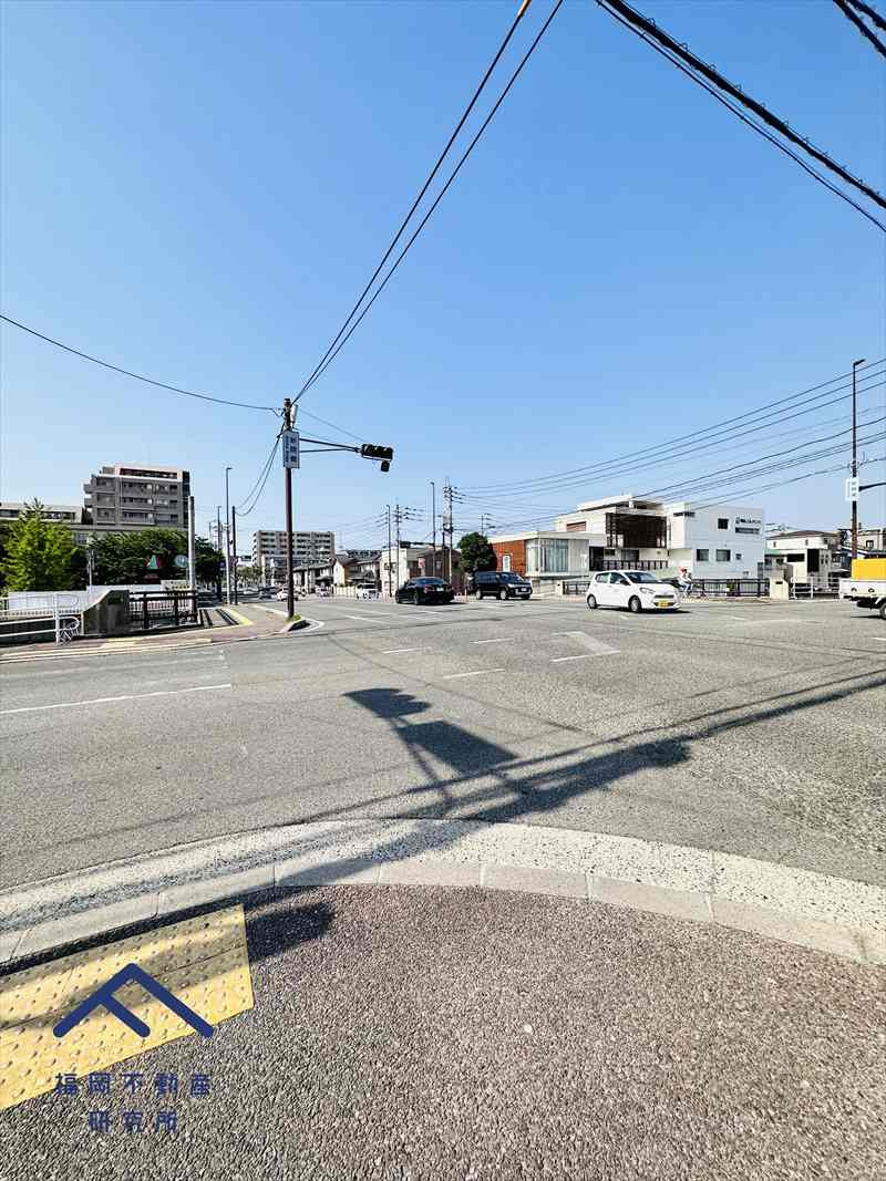 日商岩井弥生マンションの周辺