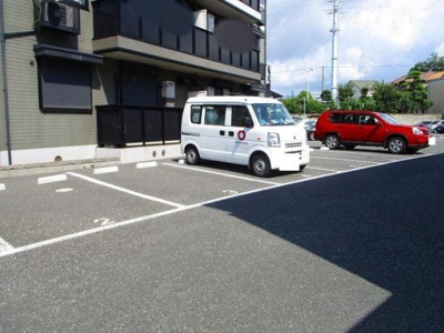 【駐車場】 | メゾン一の坪