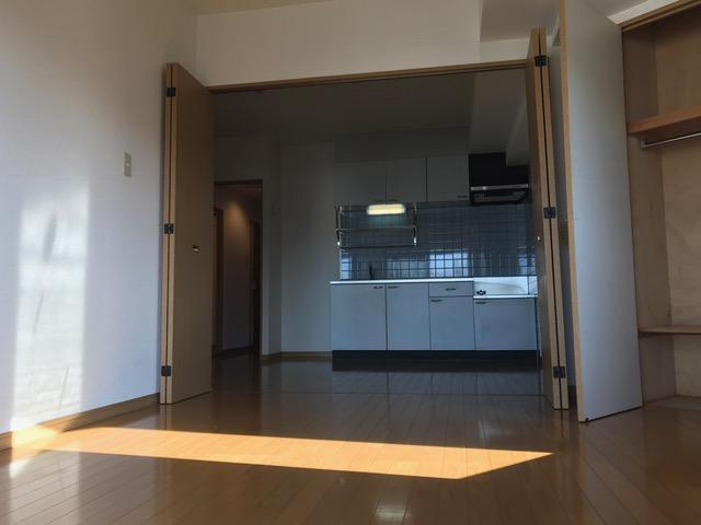 ヒルサイドクラタの居間・リビング