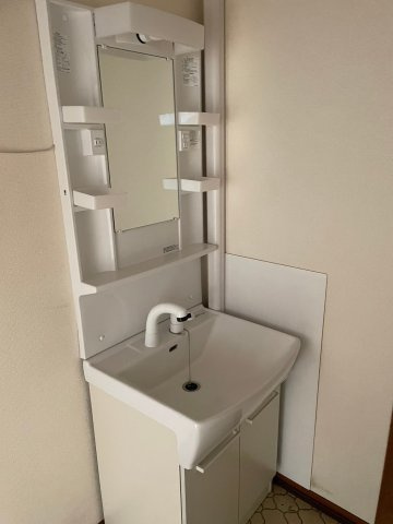 高山ハイツの独立洗面台