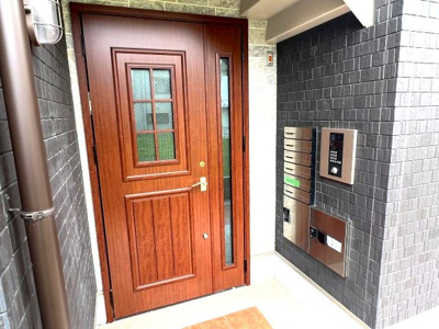 【エントランス】 | アビタ青木駅前